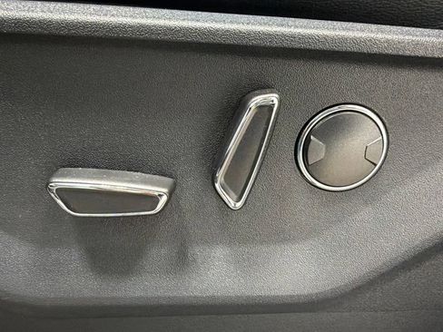Used 2025 Ford F150 Lariat w/ Equipment Group 502A High AWD/4WD image 27