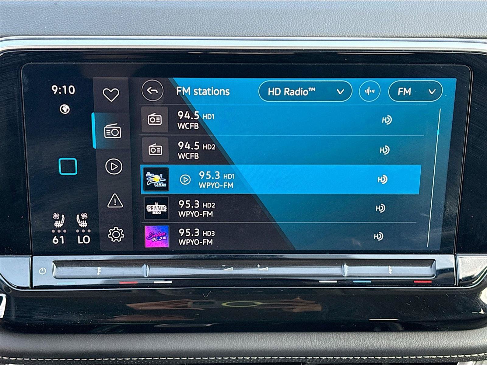 Used 2025 Volkswagen Atlas SE FWD image 14