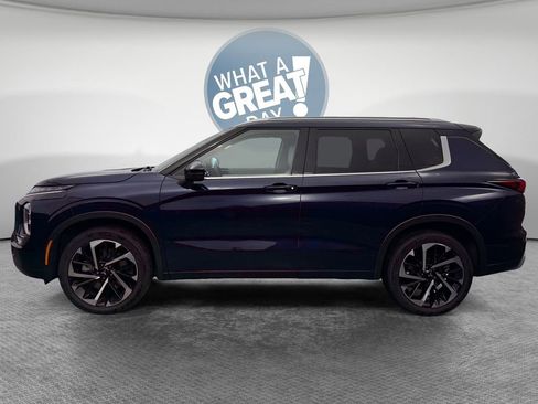Used 2023 Mitsubishi Outlander SEL AWD/4WD image 7