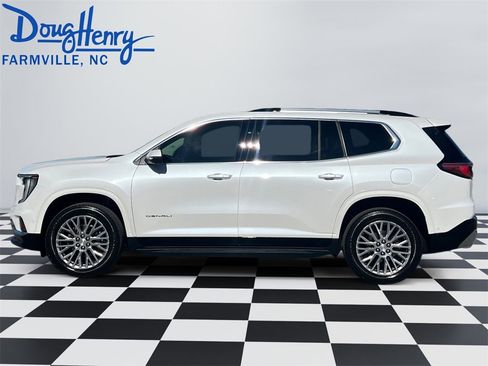 Used 2025 GMC Acadia Denali w/ Super Cruise Package image 2