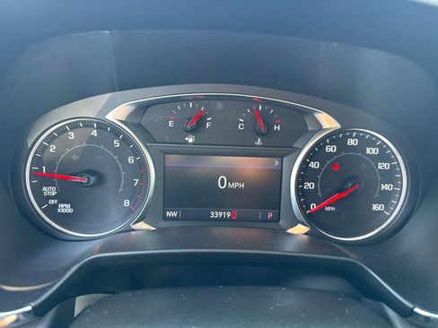 Used 2025 Chevrolet Blazer LT FWD image 8