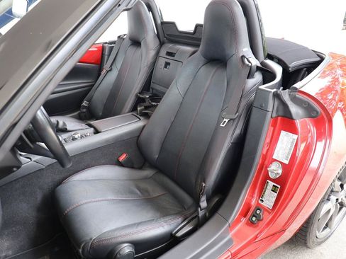 Used 2017 MAZDA MX-5 Miata Grand Touring RWD image 14