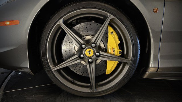 Used 2013 Ferrari 458 Spider RWD image 40