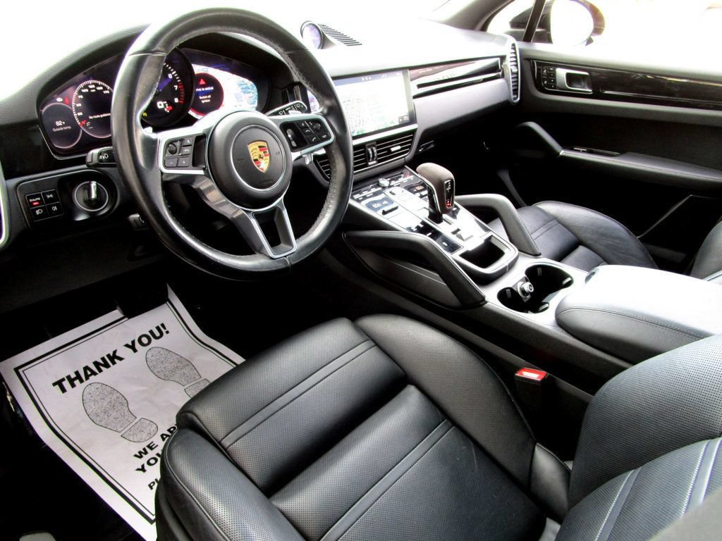 Used 2019 Porsche Cayenne AWD/4WD image 13