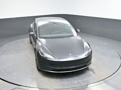 Used 2025 Tesla Model 3 Long Range image 21