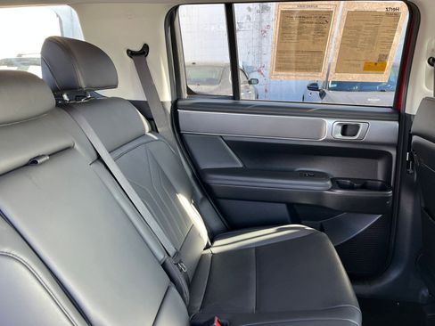 Used 2025 Hyundai Santa Fe SEL image 36