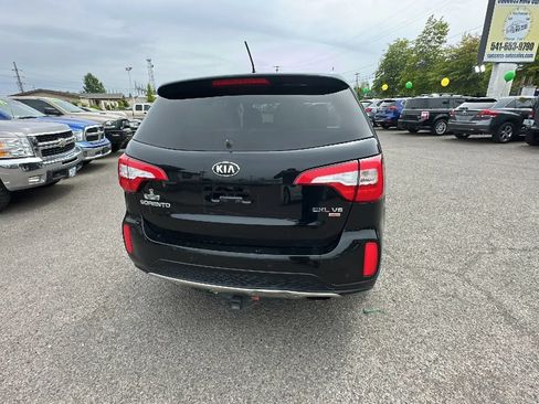 Used 2014 Kia Sorento SX w/ 3rd Row Package AWD/4WD image 4