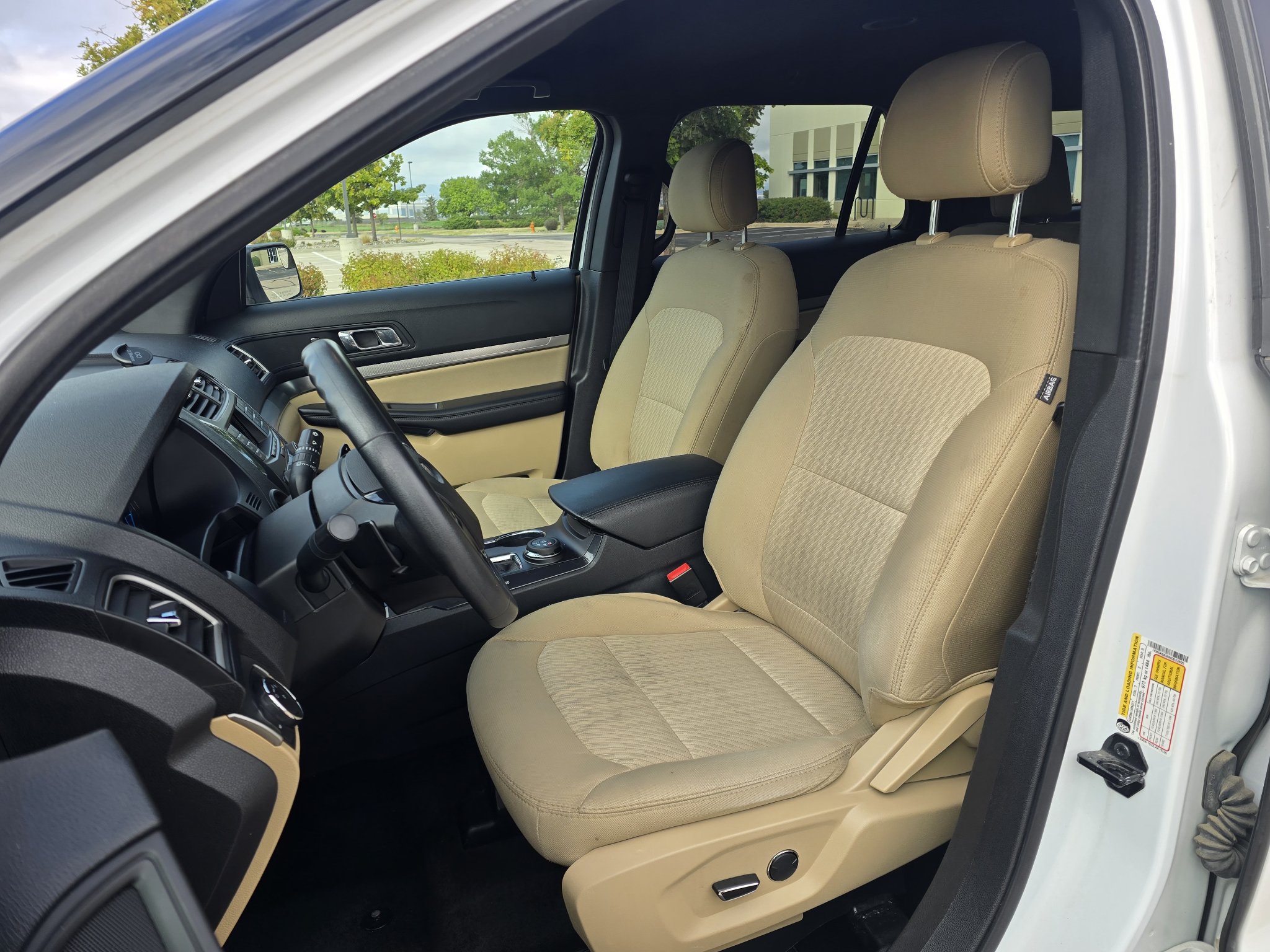 Used 2017 Ford Explorer 4WD image 13