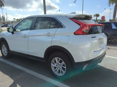 Used 2019 Mitsubishi Eclipse Cross ES image 7