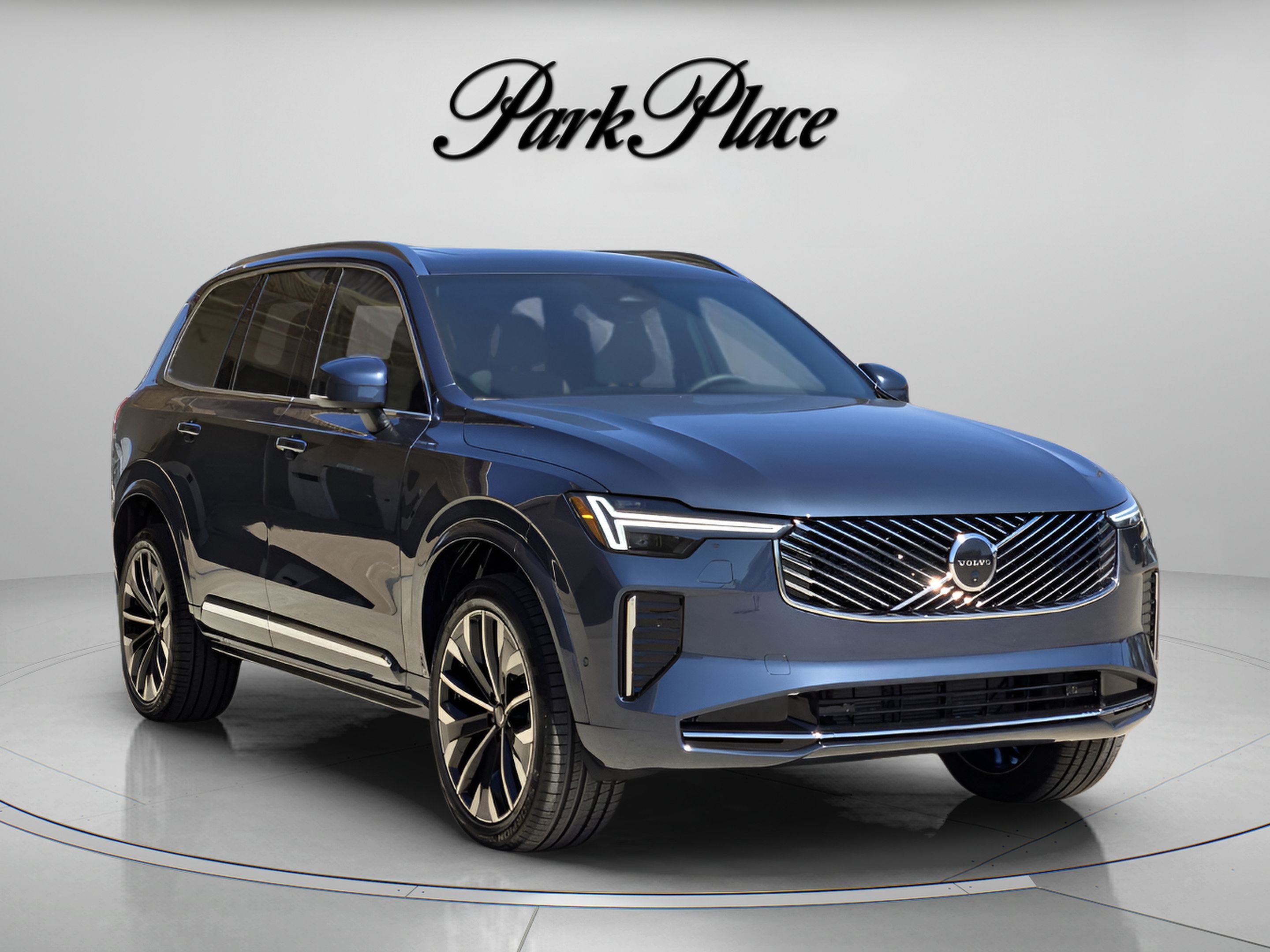 Used 2026 Volvo XC90 B6 Plus w/ Protection Package Premier AWD/4WD image 8