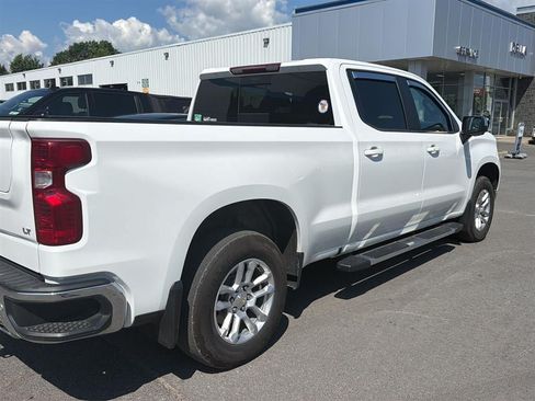 Used 2023 Chevrolet Silverado 1500 LT AWD/4WD image 6