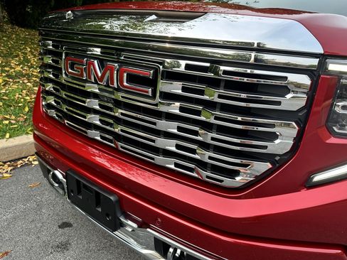 Used 2022 GMC Sierra 1500 Denali w/ Denali Reserve Package AWD/4WD image 82