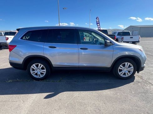 Used 2017 Honda Pilot LX image 5
