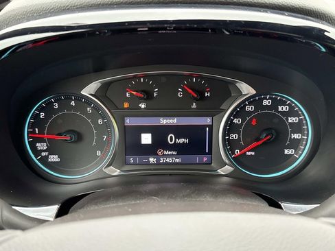 Used 2023 Chevrolet Traverse RS AWD/4WD image 13