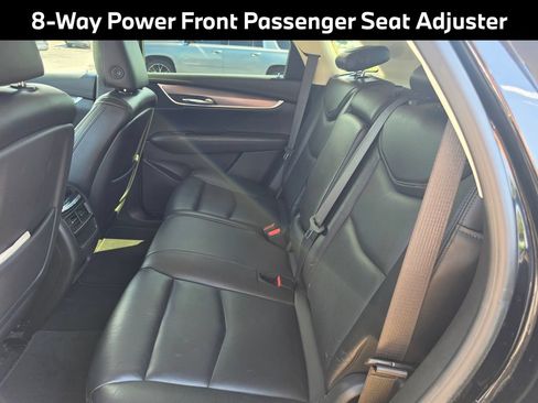 Used 2017 Cadillac XT5 Premium Luxury w/ Driver Assist Package AWD/4WD image 10
