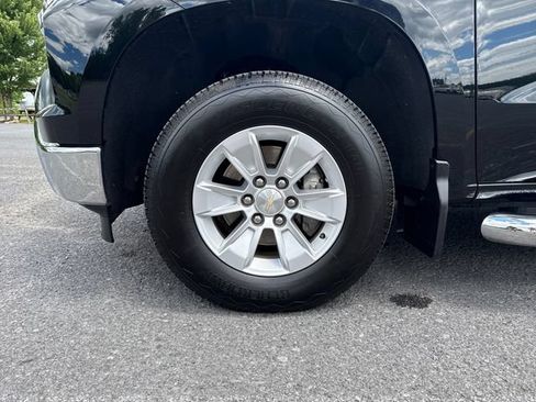 Used 2022 Chevrolet Silverado 1500 LT w/ Safety Package AWD/4WD image 25