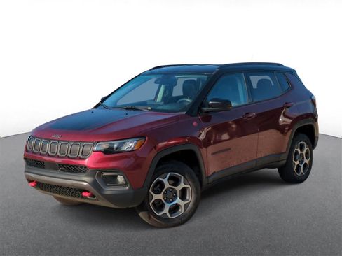 Used 2022 Jeep Compass Trailhawk image 1
