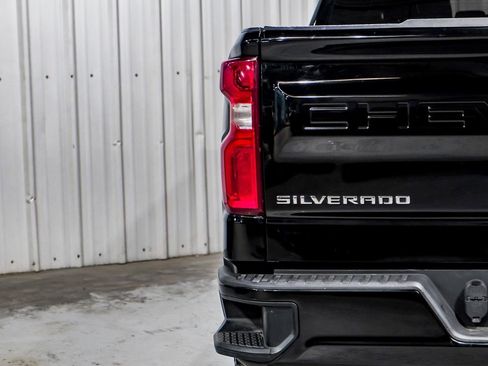 Used 2021 Chevrolet Silverado 1500 Custom image 47