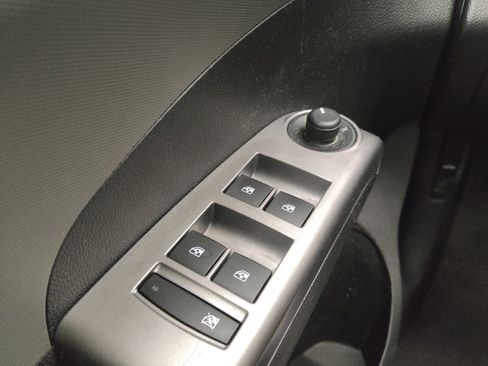 Used 2017 Chevrolet Sonic Premier FWD image 27