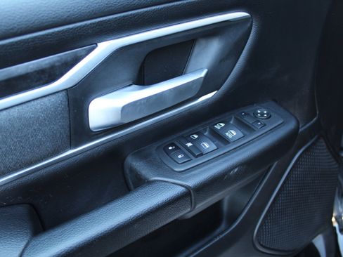 Used 2022 RAM 1500 Big Horn image 6