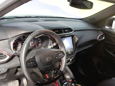 Used 2023 Chevrolet TrailBlazer RS w/ Convenience Package AWD/4WD image 14