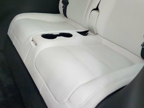 Used 2024 Tesla Model X Plaid image 32