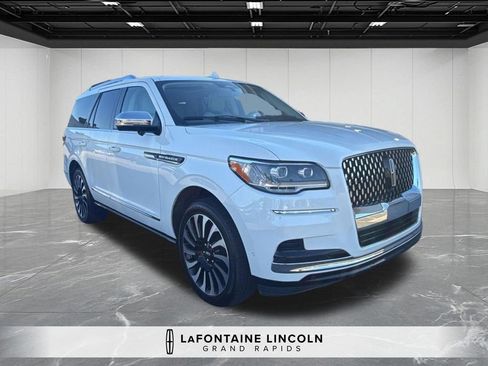 Certified 2023 Lincoln Navigator Black Label AWD/4WD image 7