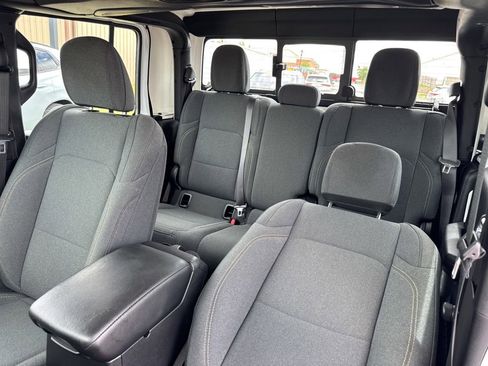 Used 2024 Jeep Gladiator Sport AWD/4WD image 29