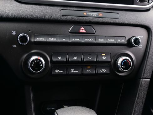 Used 2022 Kia Sportage LX image 20