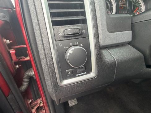 Used 2015 RAM 2500 SLT AWD/4WD image 12