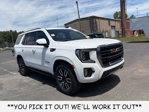 Used 2023 GMC Yukon AT4 w/ Technology Package AWD/4WD image 1
