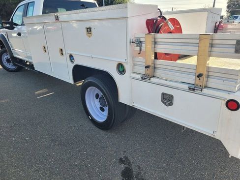 Certified 2019 Ford F550 XLT image 8