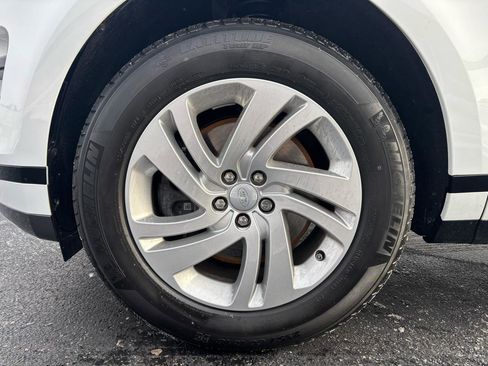 Used 2023 Land Rover Range Rover Evoque R-Dynamic S image 33