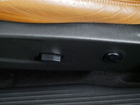 Used 2016 Dodge Challenger SRT Hellcat image 17