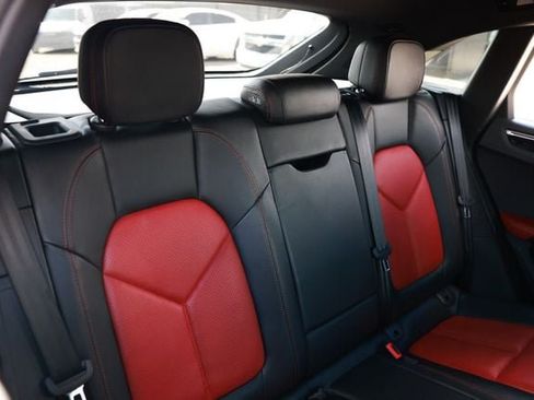 Used 2017 Porsche Macan AWD/4WD image 17