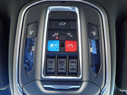 Used 2024 Jeep Wagoneer Series III w/ Premium Group I image 24