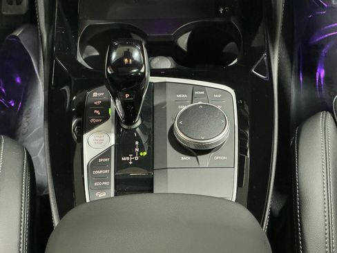 Certified 2025 BMW X4 xDrive30i w/ M Sport Package image 17