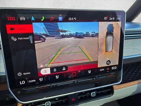 Used 2025 Volkswagen ID. Buzz Pro S Plus image 11