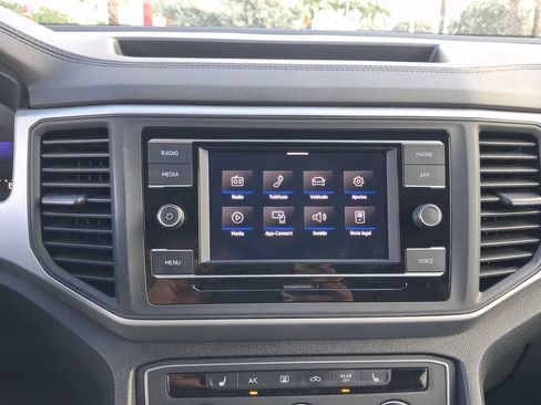 Used 2023 Volkswagen Atlas SE FWD image 21