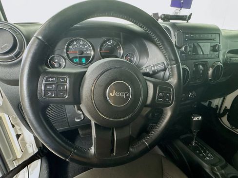 Used 2018 Jeep Wrangler Unlimited Sport w/ Quick Order Package 24W AWD/4WD image 11