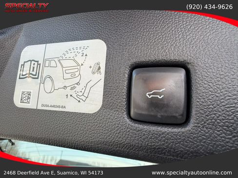 Used 2020 Ford Escape Titanium image 21