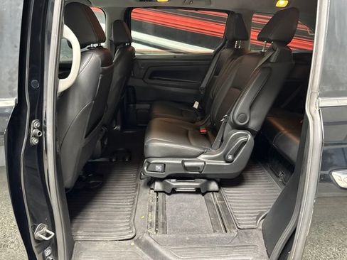 Used 2022 Honda Odyssey Touring image 13