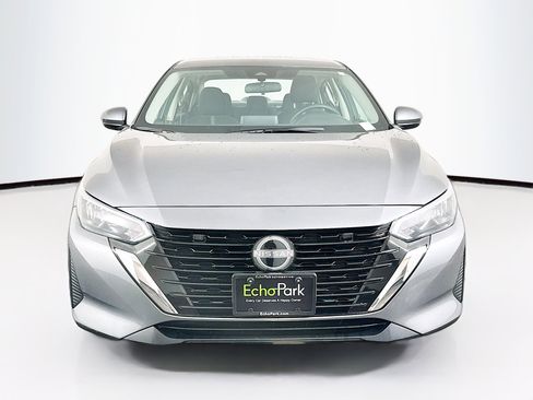 Used 2024 Nissan Sentra SV image 2