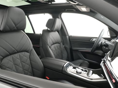 Used 2026 BMW X5 M60i w/ Executive Package AWD/4WD image 41