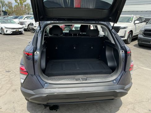 Used 2025 Hyundai Kona SEL FWD image 25