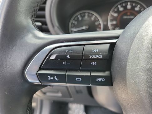 Used 2024 MAZDA MAZDA3 s FWD image 23