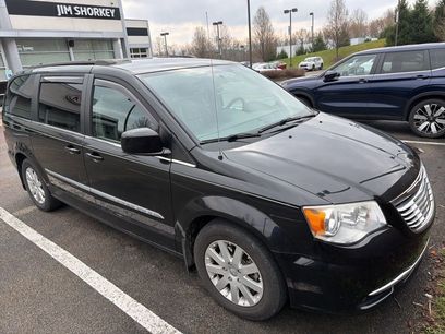 Used 2014 Chrysler Town & Country Touring