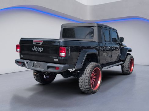 Used 2022 Jeep Gladiator Overland w/ Popular Equipment Package AWD/4WD image 3