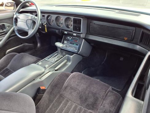 Used 1991 Pontiac Firebird Coupe image 7
