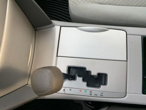 Used 2009 Toyota Camry LE image 17